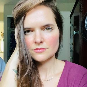 Meet your Posher, Leanna